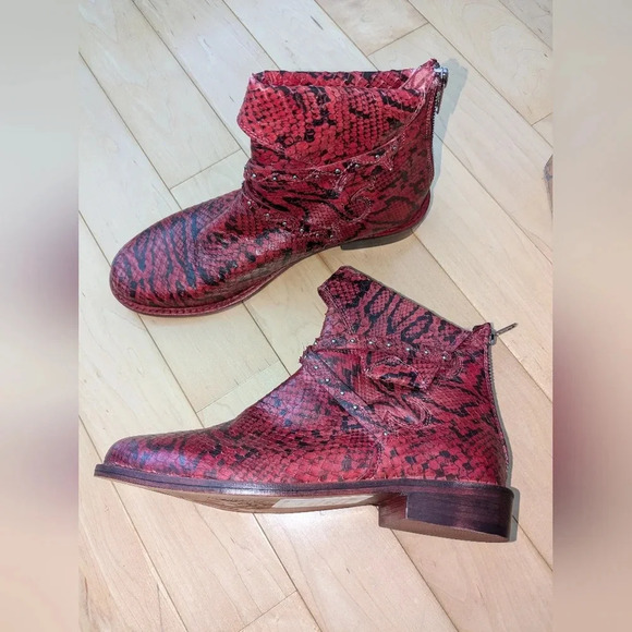 Free People Alamosa Red Snakeskin Moto Bootie BNWT Size 7.5 EU 38 $178 - Picture 5 of 8